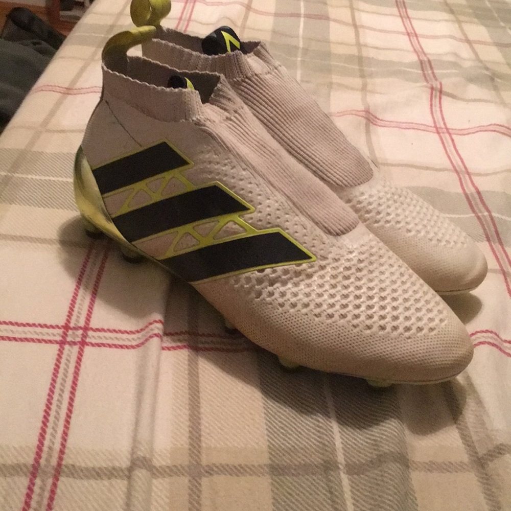Adidas purecontrol